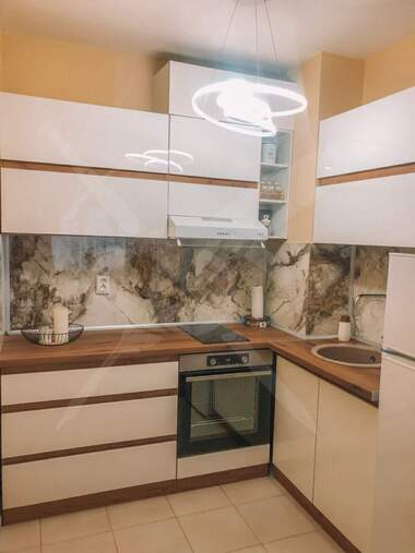 Închiriere - Apartament în Okrăjna bolnița - Generali,  Varna