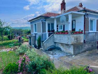 For sale - House in Banya,  Burgas