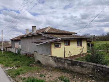 Vânzare - Casă în Vladimirovo,  Dobrice