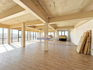 For rent - Office/Storage in Promishlena zona - Zapad,  Varna