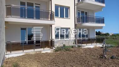 Продажба - Апартамент в Царево,  Бургас