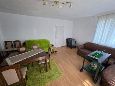 Verkauf - Etage von Haus in Lowez,  Targowishte