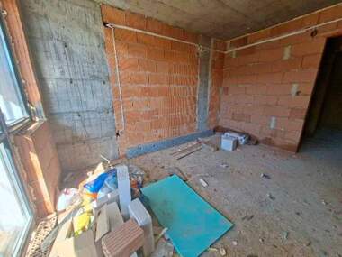 Verkauf - Wohnung in Zentar,  Targowishte