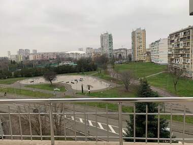 Închiriere - Apartament în Izgrev,  Burgas