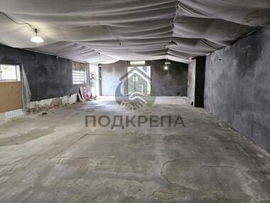 Miete - Industriegebäude in Kütschuk Parij,  Plowdiw