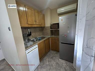 Închiriere - Apartament în Wider Center,  Pleven