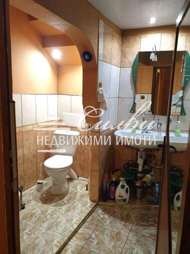 For sale - Floor of a house in Center,  Shumen