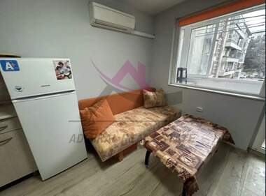For rent - Apartment in Kolhozen pazar,  Varna