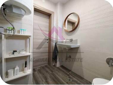 Închiriere - Apartament în Ceaîka,  Varna