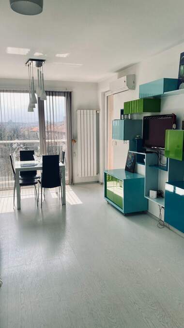 Închiriere - Apartament în Lagera,  Sofia