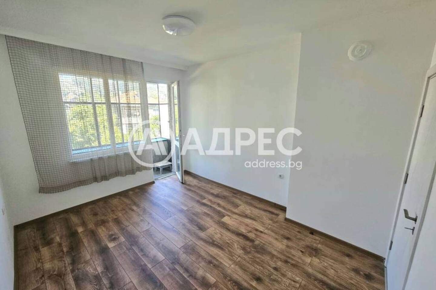 Τρίδωμο Διαμέρισμα σε Μπριζ, Βαρνα – φωτογραφία 9