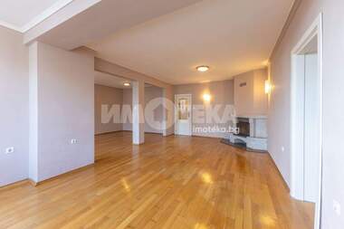 For sale - Apartment in Sportna zala,  Varna