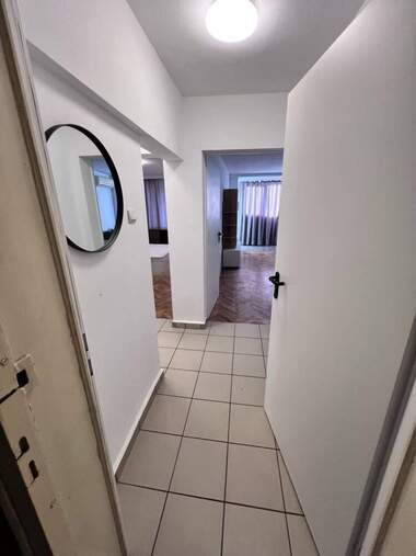 Închiriere - Apartament în Lazur,  Burgas