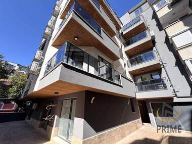 Închiriere - Apartament în Lazur,  Burgas