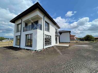Продажба - Къща в Костинброд,  София Област