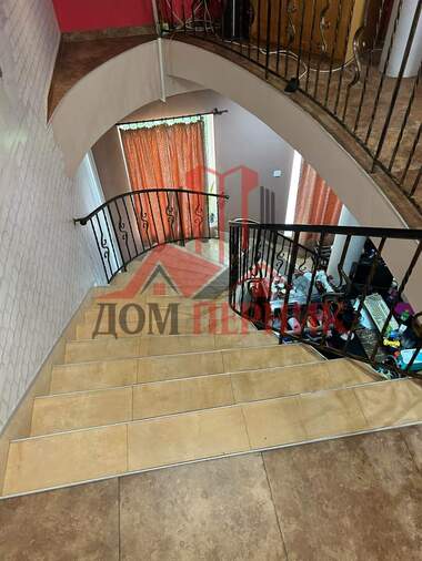 Satış - Dükkan/Ofis/Güzellik salonu/Yer/Diş ofisi olarak Iztok,  Pernik