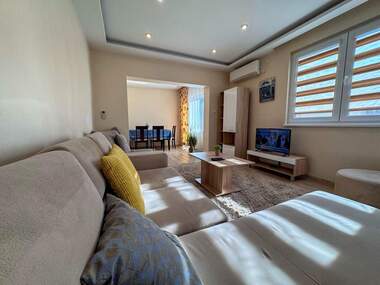 Închiriere - Apartament în Țentăr,  Burgas