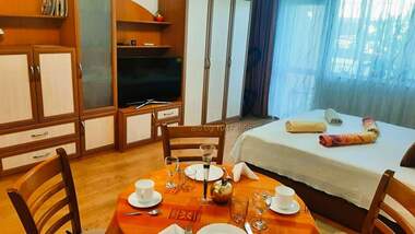 Miete - Wohnung in Lazur,  Burgas