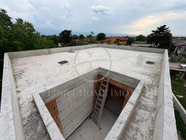 Vânzare - Casă în Rogoș,  Plovdiv