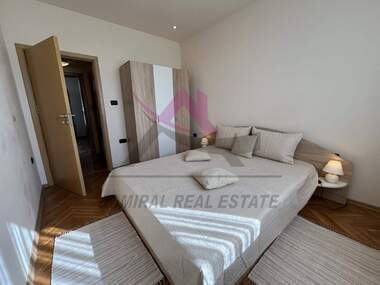 Închiriere - Apartament în Țveten kvartal,  Varna