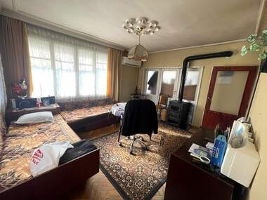Verkauf - Wohnung in Pojarnata,  Schumen