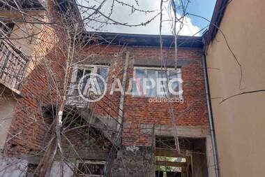 For sale - House in Perushtica,  Plovdiv