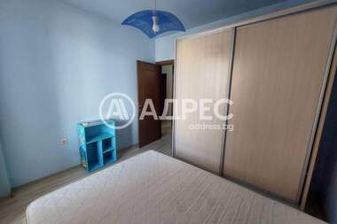 Închiriere - Apartament în Zornița,  Burgas