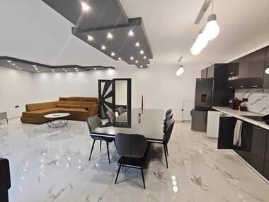 Vânzare - Apartament în Kazanlăk,  Stara Zagora