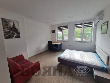 Închiriere - Apartament în Center,  Ruse