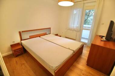 For rent - Apartment in Vazrajdane,  Burgas