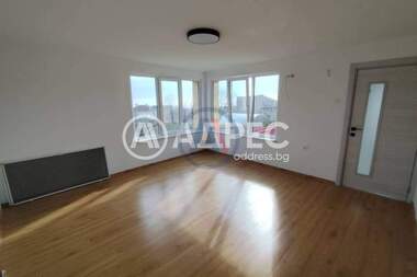 Vânzare - Apartament în Vinița,  Varna