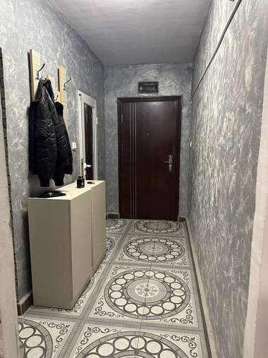 Verkauf - Wohnung in Kooperatiwen  pazar,  Targowishte