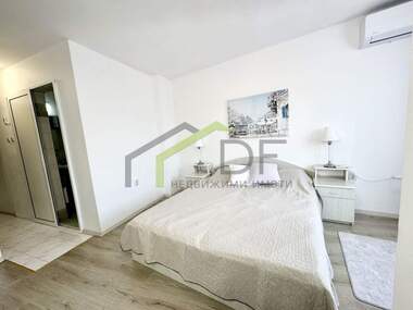 Închiriere - Apartament în Center,  Varna