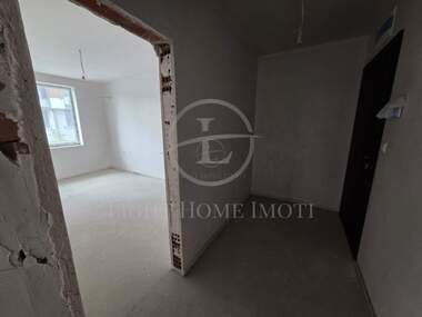 Продажба - Апартамент в Остромила,  Пловдив