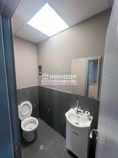 Închiriere - Magazin în Industrialna zona-Sever,  Plovdiv
