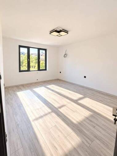 For sale - Apartment in Center,  Pernik