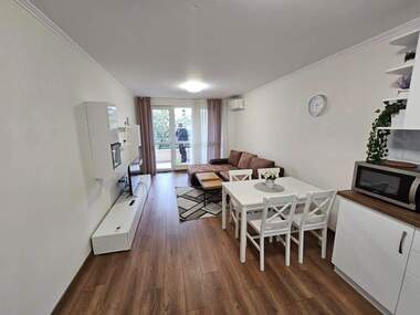 Miete - Wohnung in Mladejki halm,  Plowdiw