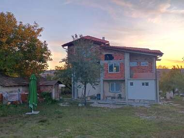 For sale - House in Aldomirovci,  Sofia Oblast