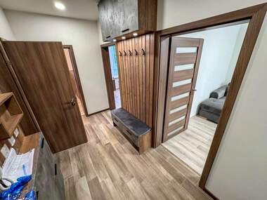 Închiriere - Apartament în Lazur,  Burgas