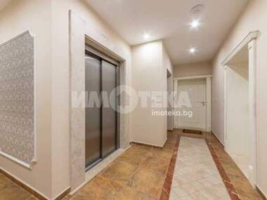 For sale - Apartment in k.k. Chayka,  Varna