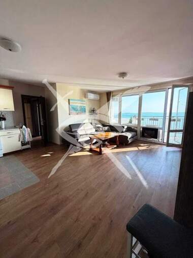 Vânzare - Apartament în Elenite,  Burgas