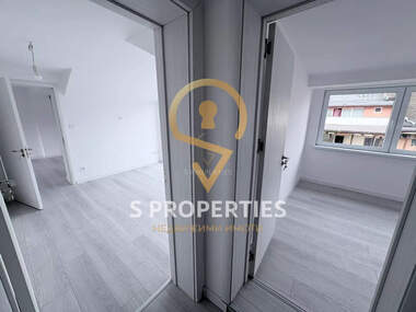 Vânzare - Apartament în Kolhozen pazar,  Varna