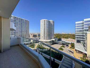 Închiriere - Apartament în Slaveîkov,  Burgas
