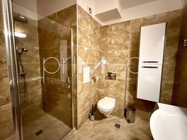 Închiriere - Apartament în Zornița,  Burgas
