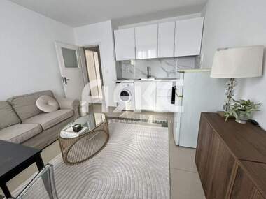 Închiriere - Apartament în Goțe Delceev,  Sofia
