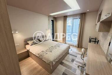 Închiriere - Apartament în Center,  Varna