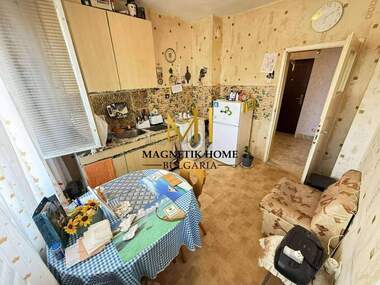 Vânzare - Apartament în Atia,  Burgas