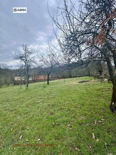 Vânzare - Casă în Aprilți,  Lovece
