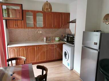 Închiriere - Apartament în Liatno kino Trakia,  Varna