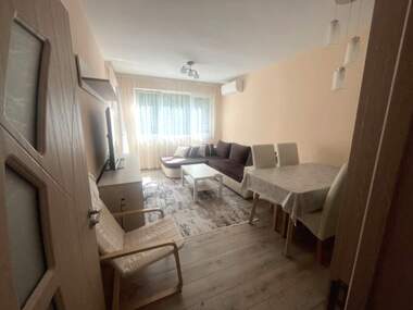 Miete - Wohnung in Mladejki halm,  Plowdiw